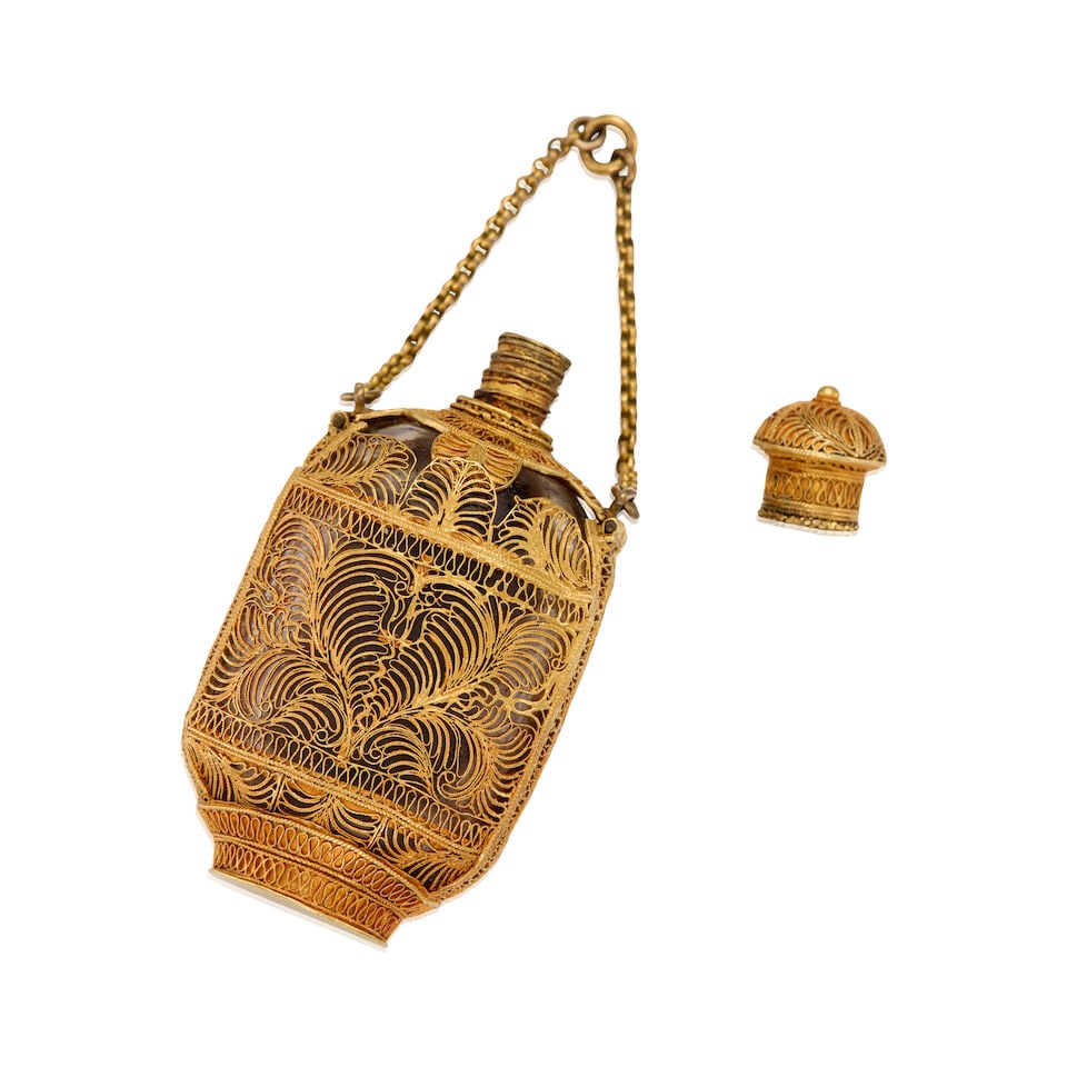 ANTIQUE CANNETILLE GOLD AND GLASS PERFUME BOTTLE PENDANT - 2
