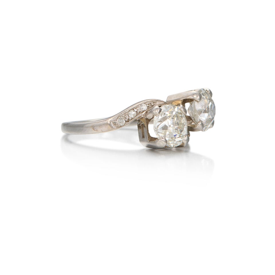 ANTIQUE DIAMOND RING - 2