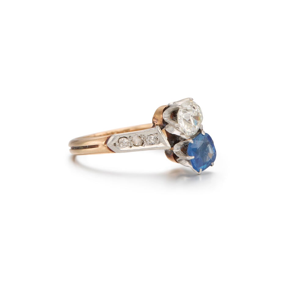 ANTIQUE SAPPHIRE AND DIAMOND RING - 2