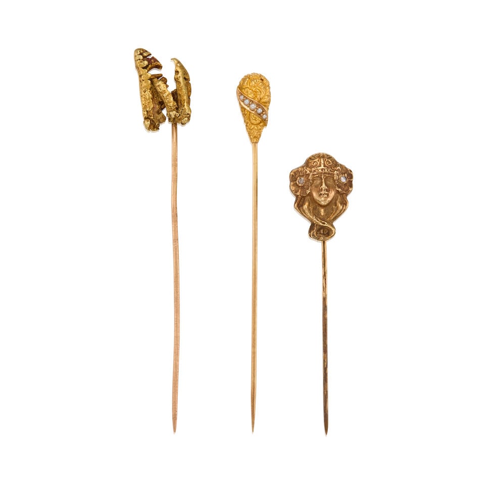 A GROUP OF ANTIQUE GOLD, CULTURED PEARL AND DIAMOND STCKPINS (1 of 2)