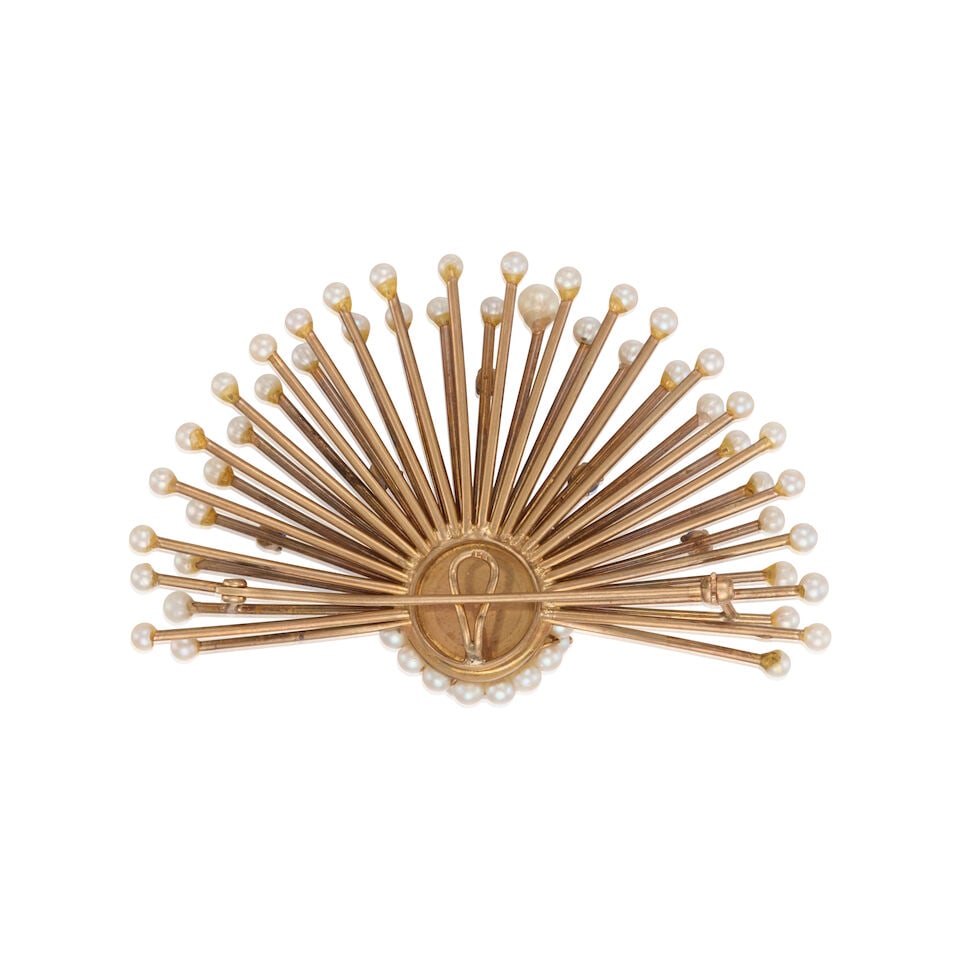 RETRO 14K YELLOW GOLD, CULTURED PEARL, SAPPHIRE, AND DIAMOND BROOCH - 2