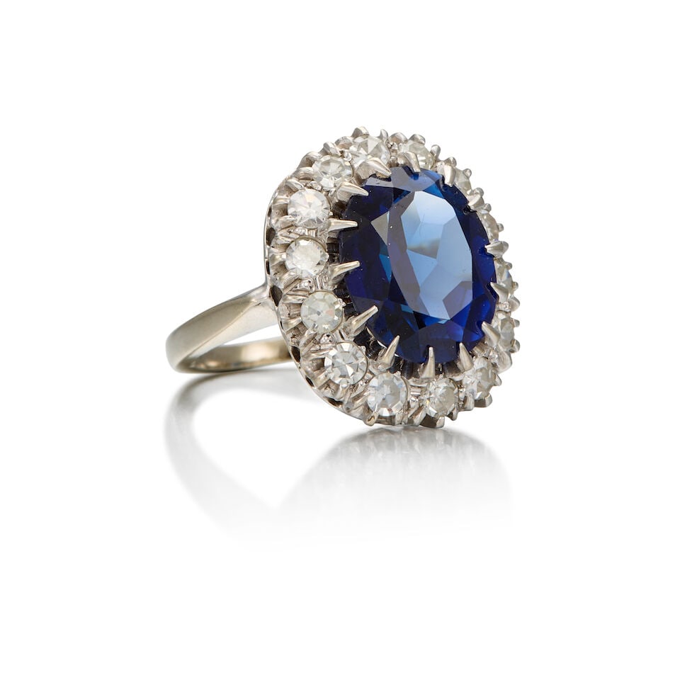 ANTIQUE 14K WHITE GOLD, SYNTHETIC SAPPHIRE AND DIAMOND RING - 2