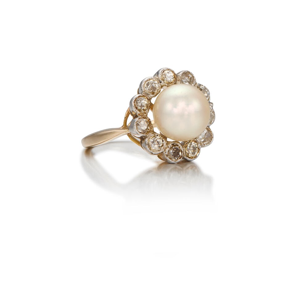 AN ANTIQUE 14K BICOLOR GOLD, CULTURED PEARL AND DIAMOND RING - 2