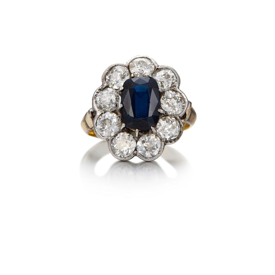 ANTIQUE SAPPHIRE AND DIAMOND RING (1 of 2)