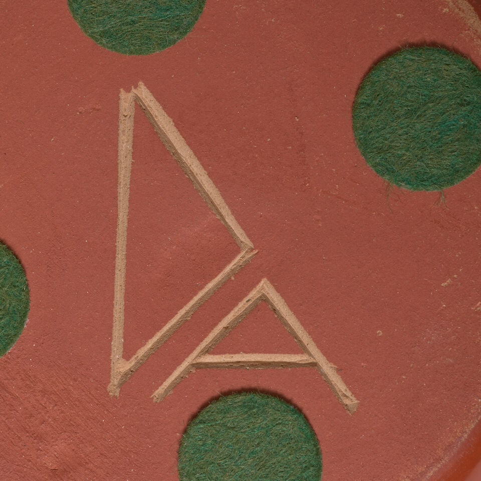 A Tony Da sgraffito redware jar with turquoise and coral inlay - 2
