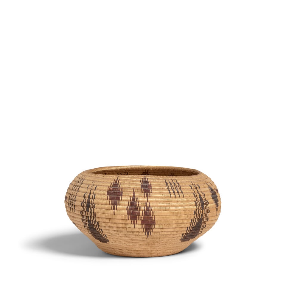 A Sarah Jim Mayo, Washoe degikup polychrome basket - 4