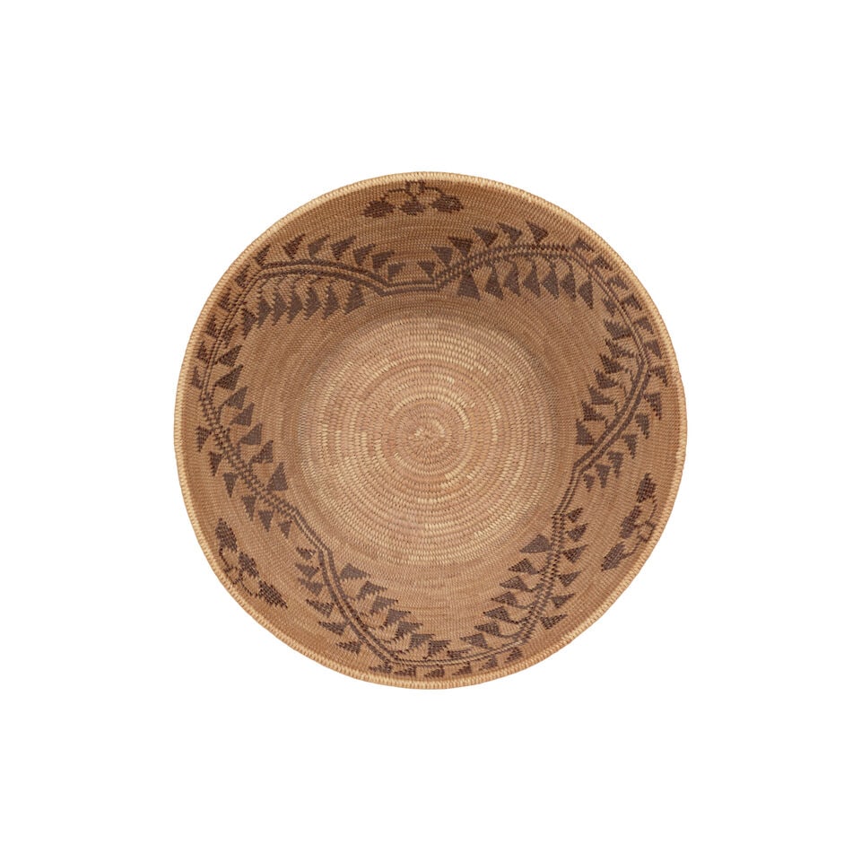 A Yokuts basket, attributed to Minnie Hancock Wilcox - 2