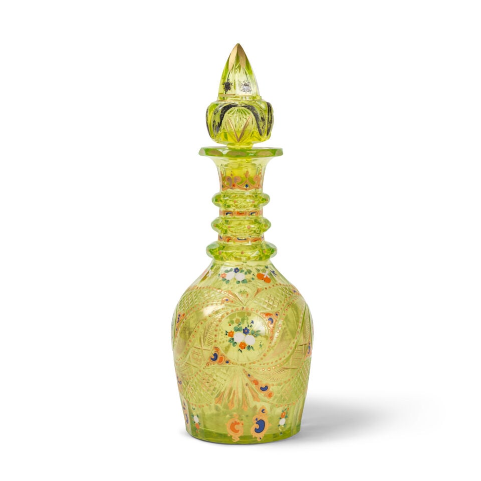 Carafe en verre émaillé de Bohême pour le marché ottoman, Europe, XIXèm... - 2