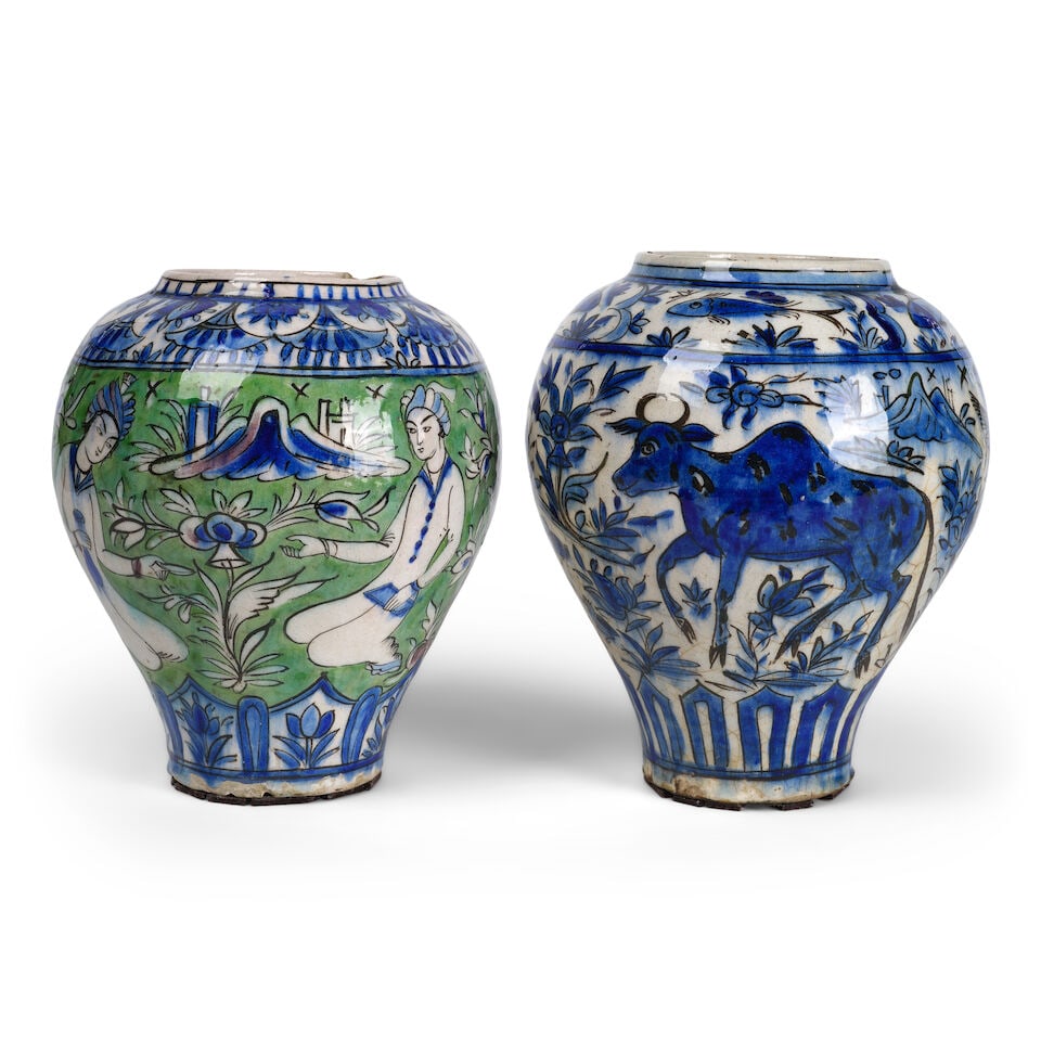 Ensemble de deux vases en céramique à décor peint sous la couverte Qadjar, Perse,... - 2