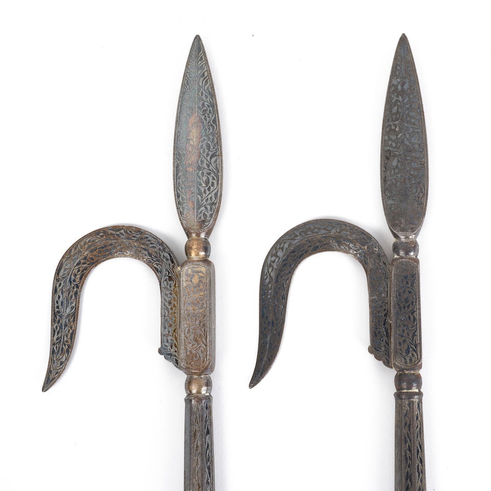 Paire de pics de cornac en acier damasquiné d'argent (ankus), Nord de l'Inde, peut-êtr... - 2