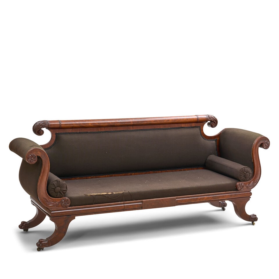 American Classical Carved Mahogany and Mahogany-veneered Sofa, 19th century, - 3