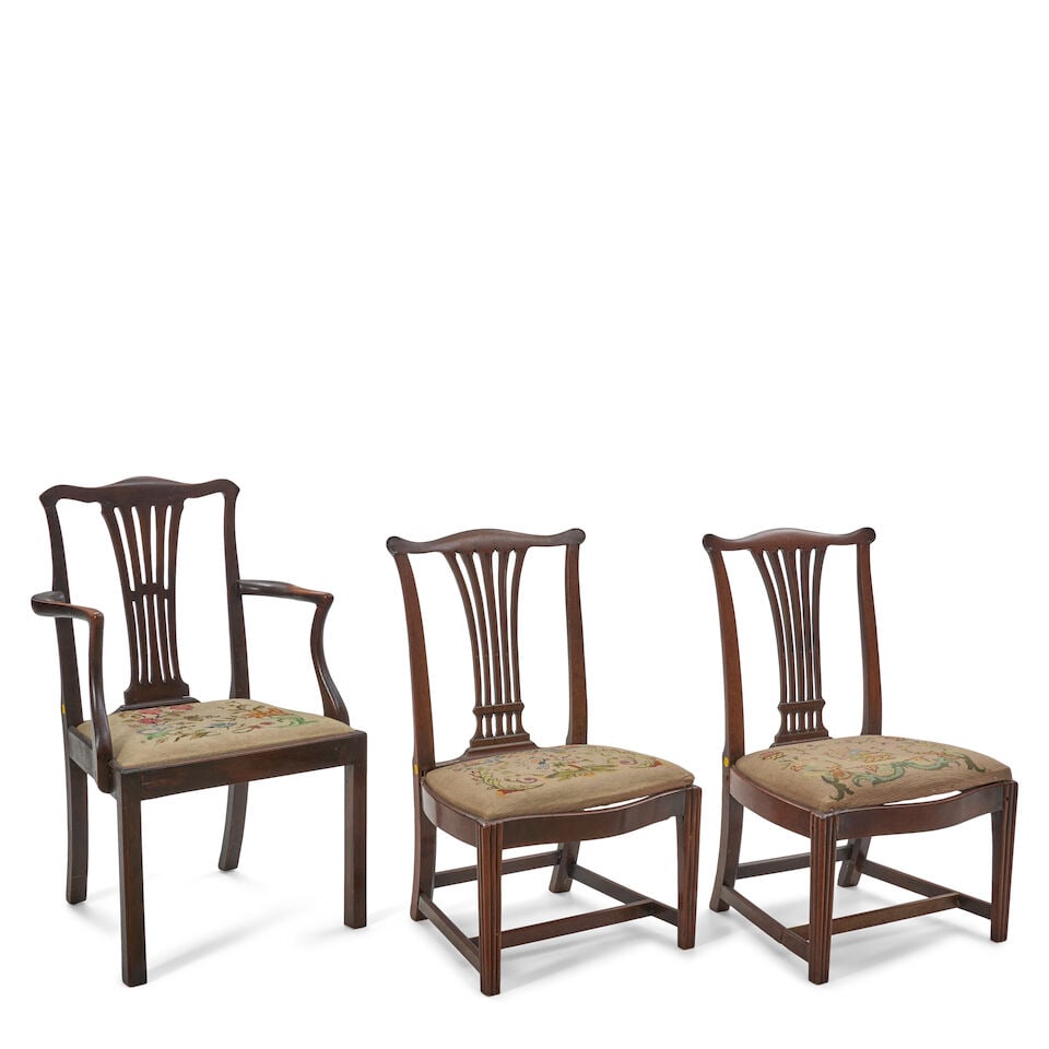 Three George III-style Mahogany Chairs, 19th/20th century, - 2