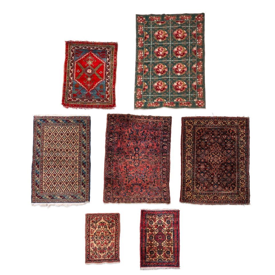 Lot of 7 Rugs Various sizes (1 of 2)