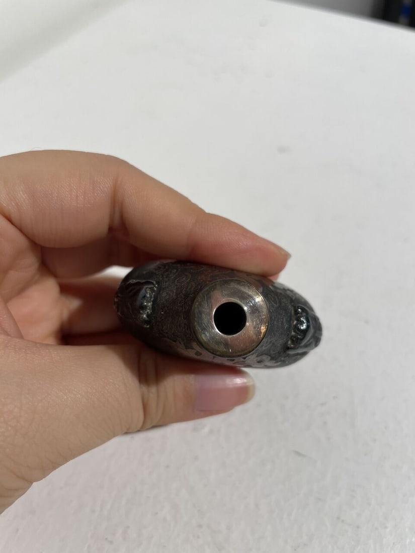 A SILVER NIELLO 'KUI-DRAGON' SNUFF BOTTLE 19th century - 6