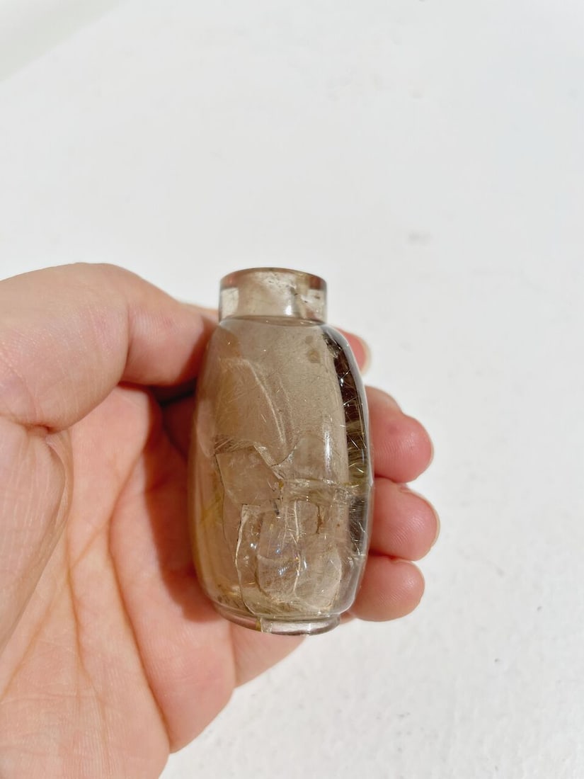 A GOLDEN HAIR CRYSTAL SNUFF BOTTLE 19th century - 5