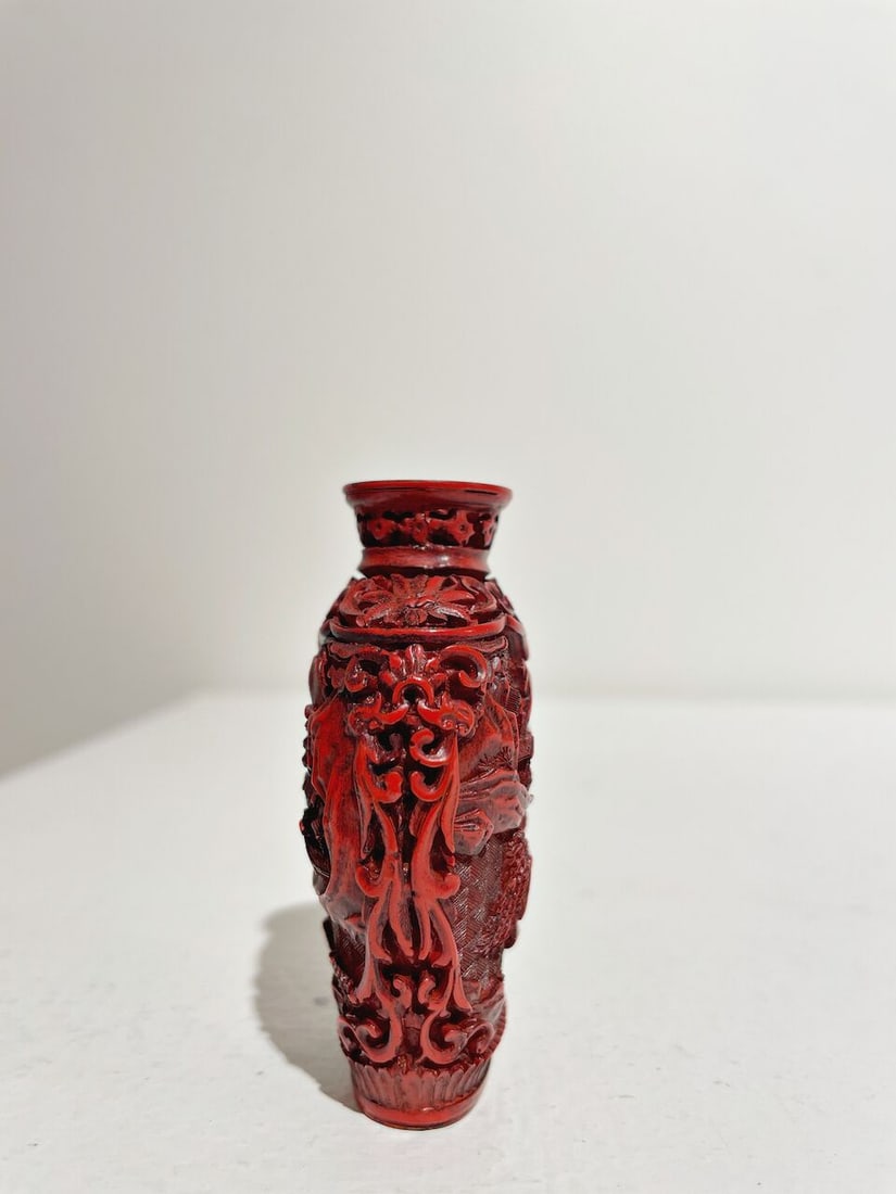 A CINNABAR LACQUER 'LANDSCAPE' SNUFF BOTTLE 19th century - 7