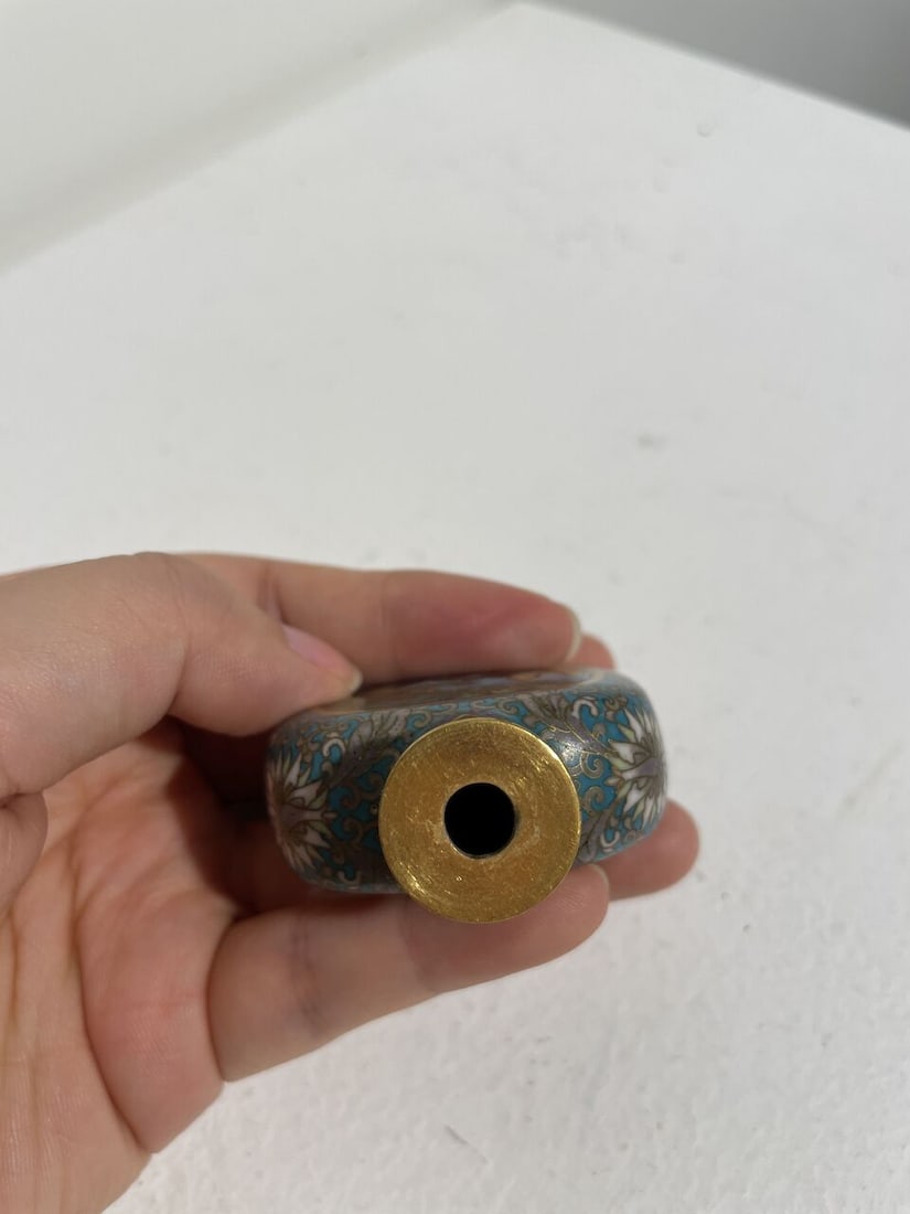 A CLOISONNÉ 'DEER' SNUFF BOTTLE 20th century - 5