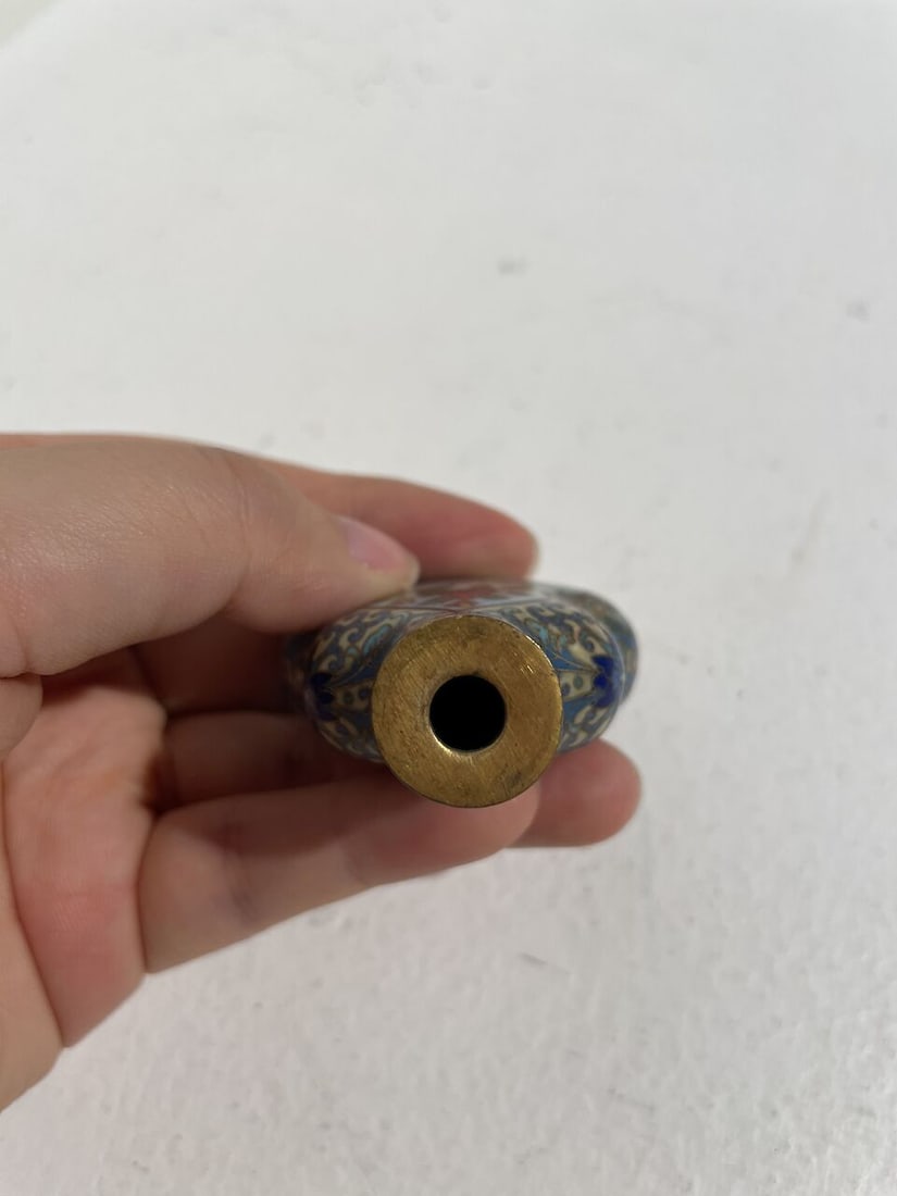 TWO CLOISONNÉ SNUFF BOTTLES 20th century (2) - 7