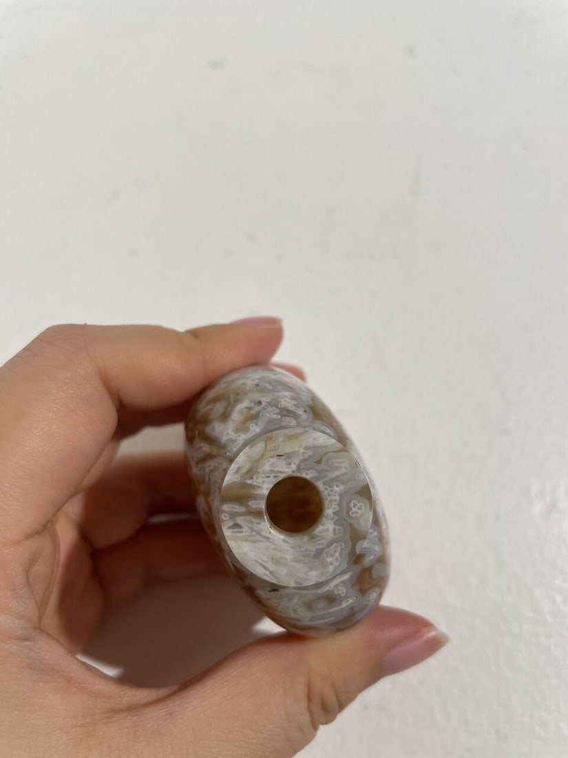 A 'MACARONI' AGATE SNUFF BOTTLE 19th century - 3