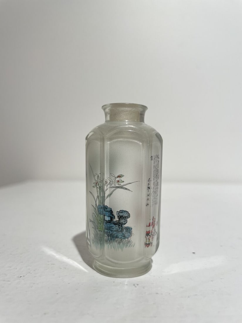 AN INSIDE PAINTED HEXAGONAL GLASS 'ORCHID AND BAMBOO' SNUFF BOTTLE 1970s - 5