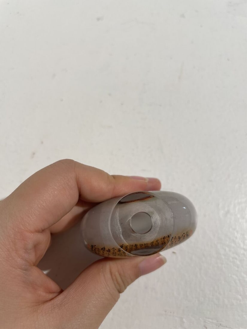 AN INSIDE PAINTED ROCK CRYSTAL 'RETURN OF HK' SNUFF BOTTLE Signed Dong Xue (b.1962), the bottle ... - 4