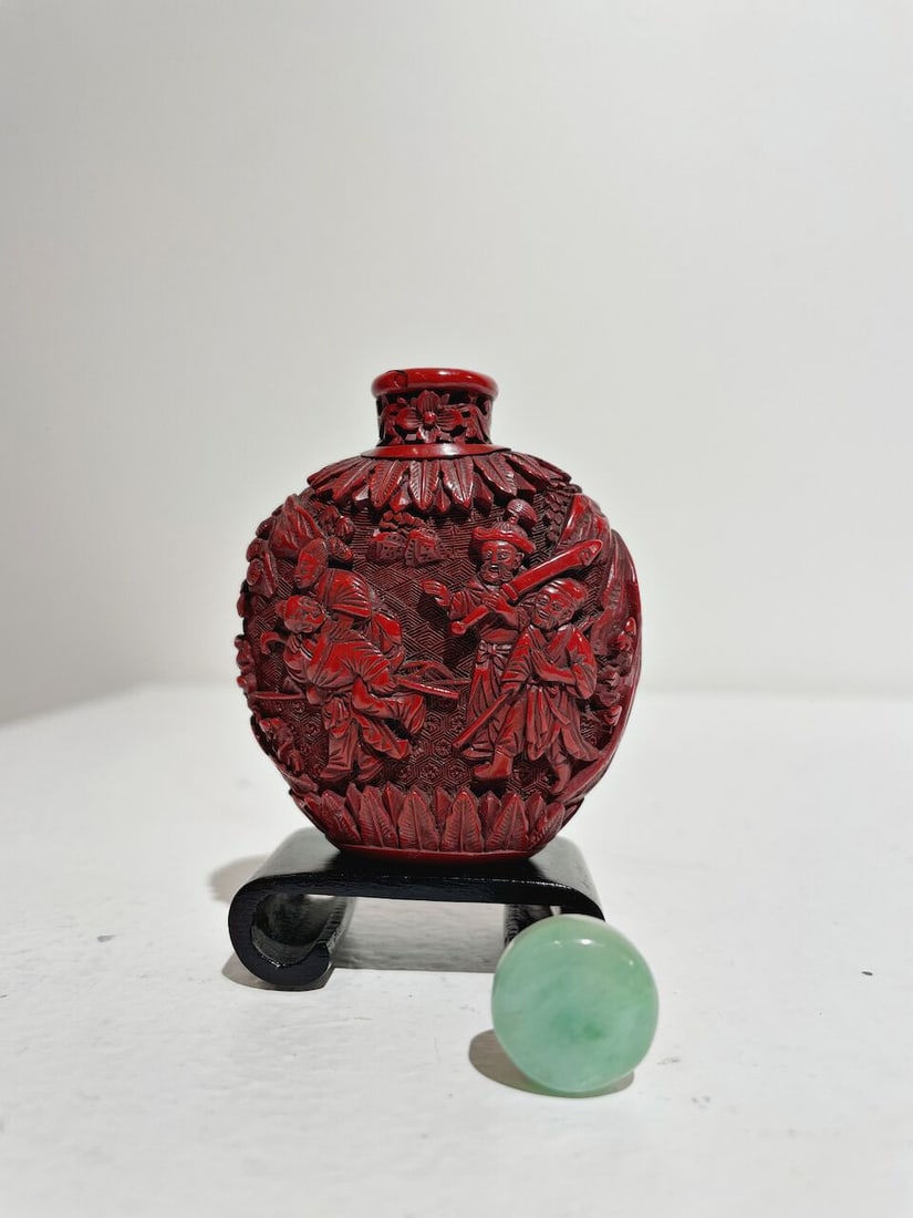 A CINNABAR LACQUER 'FIGURES' SNUFF BOTTLE 19th century - 10
