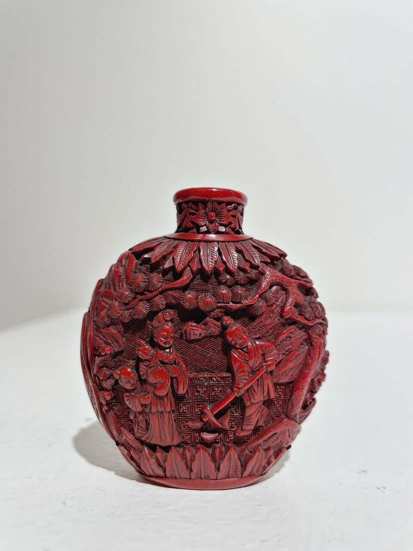 A CINNABAR LACQUER 'FIGURES' SNUFF BOTTLE 19th century - 7