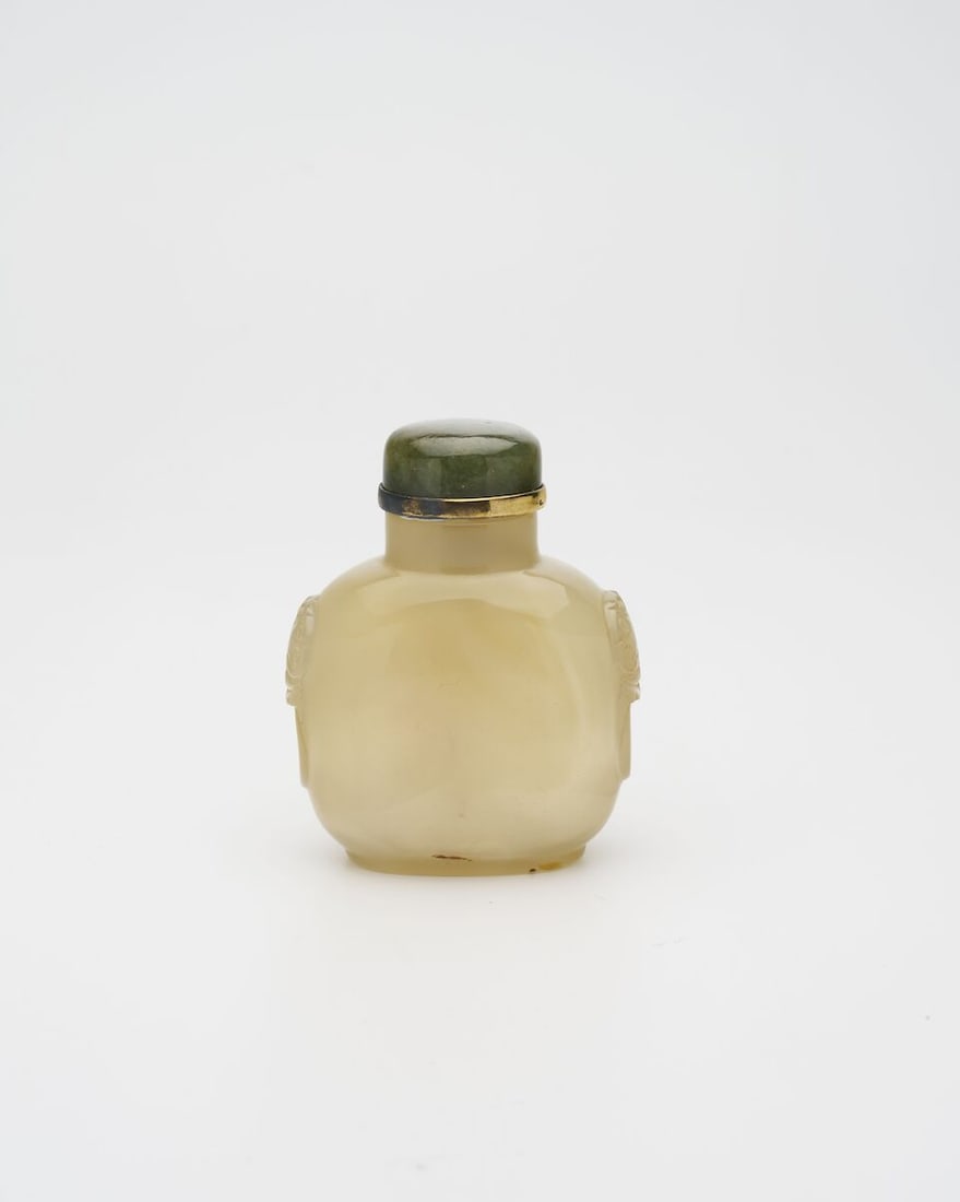 A SHADOW AGATE 'BUTTERFLY' SNUFF BOTTLE 19th century - 3