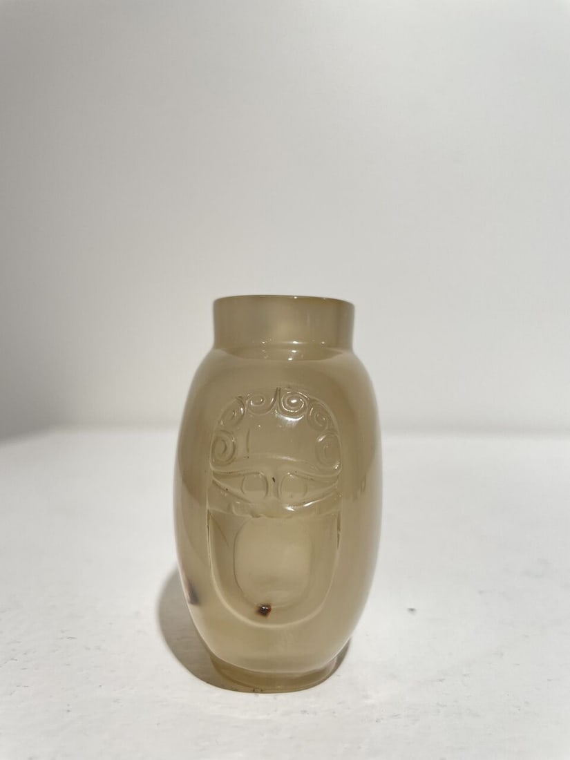 A SHADOW AGATE 'BUTTERFLY' SNUFF BOTTLE 19th century - 8