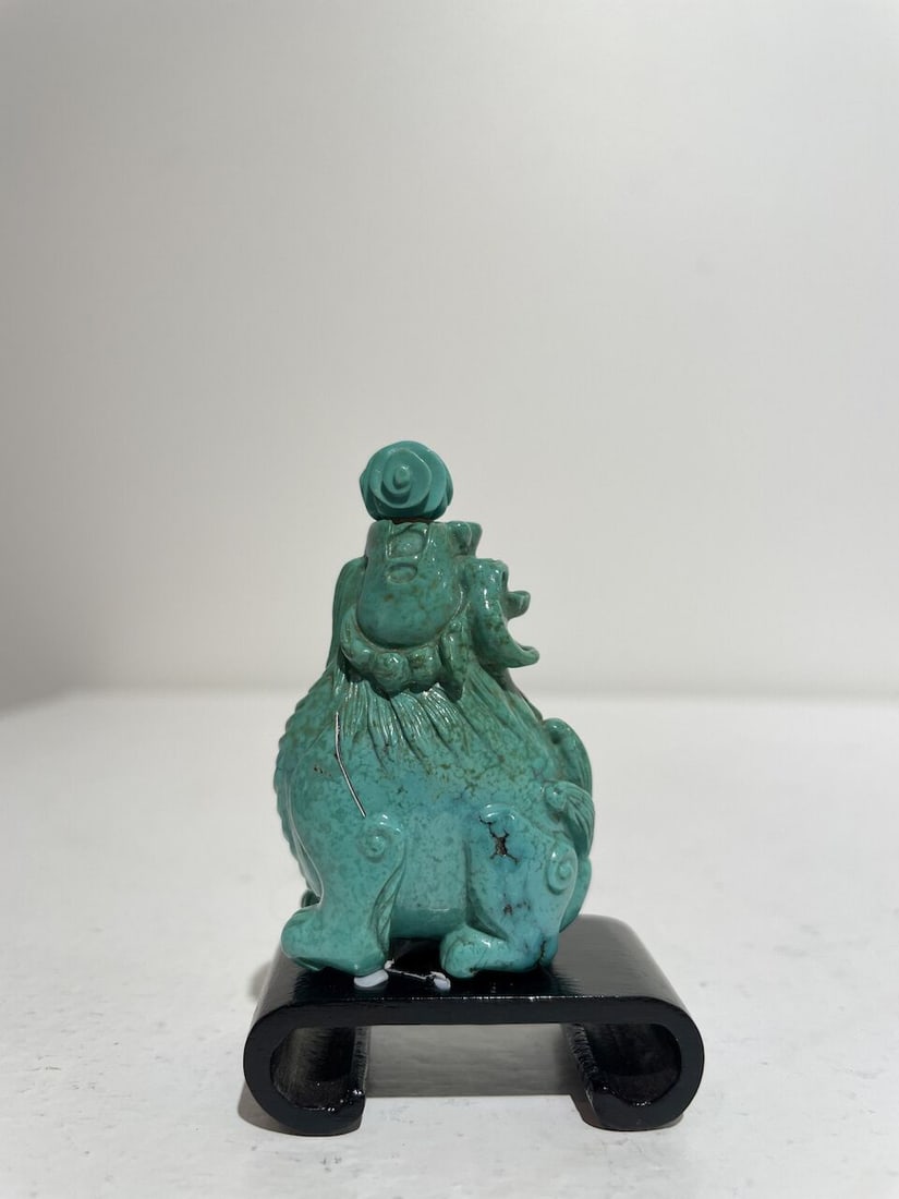 A TURQUOISE 'QILIN' SNUFF BOTTLE Late Qing to Republic Period - 9