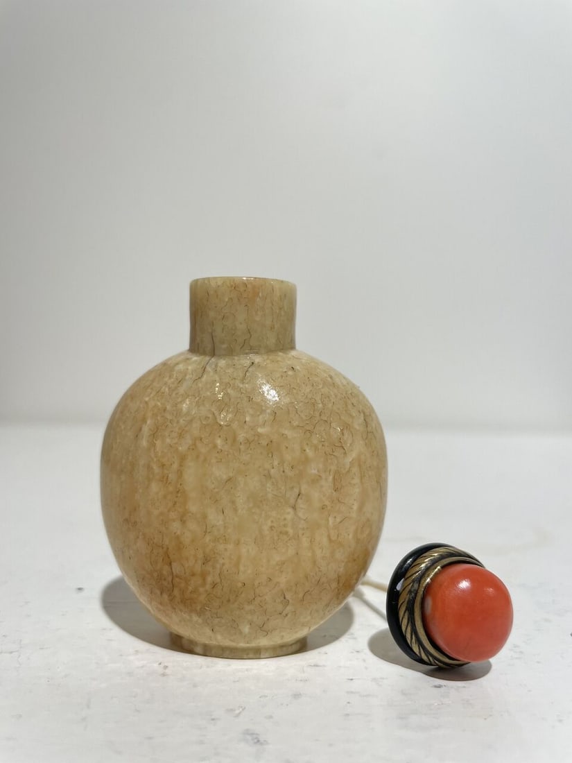 A MAMMOTH TOOTH SNUFF BOTTLE 19th century - 8