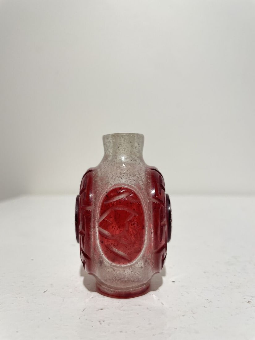 FOUR RED OVERLAY GLASS SNUFF BOTTLES 19th/20th century (4) - 7