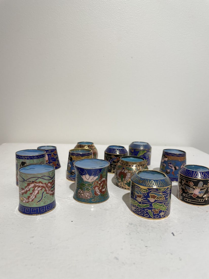 TWELVE SMALL CLOISONNÉ CUPS 20th century (12) - 2