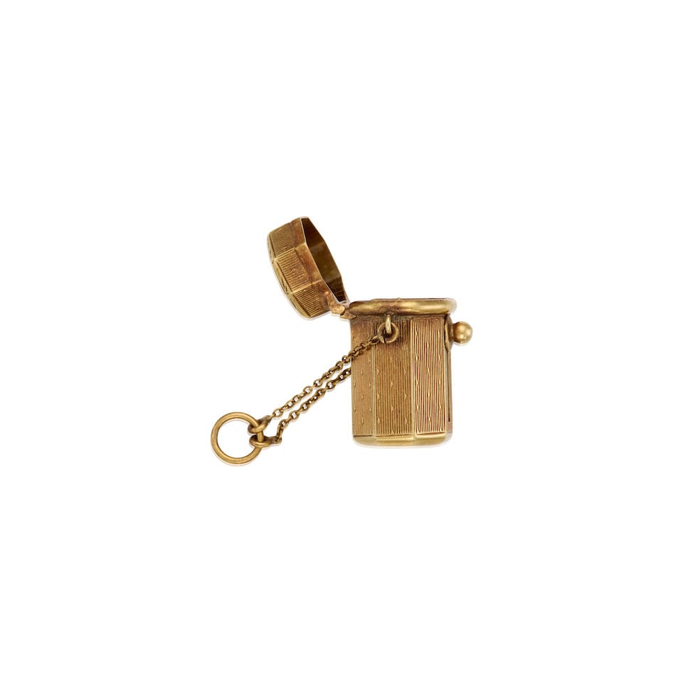 A 14K YELLOW GOLD POMANDER - 2