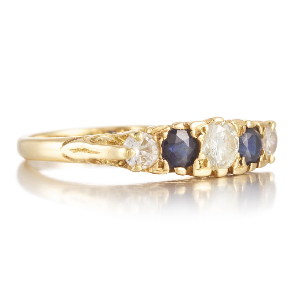 18K GOLD, SAPPHIRE AND DIAMOND RING - 2