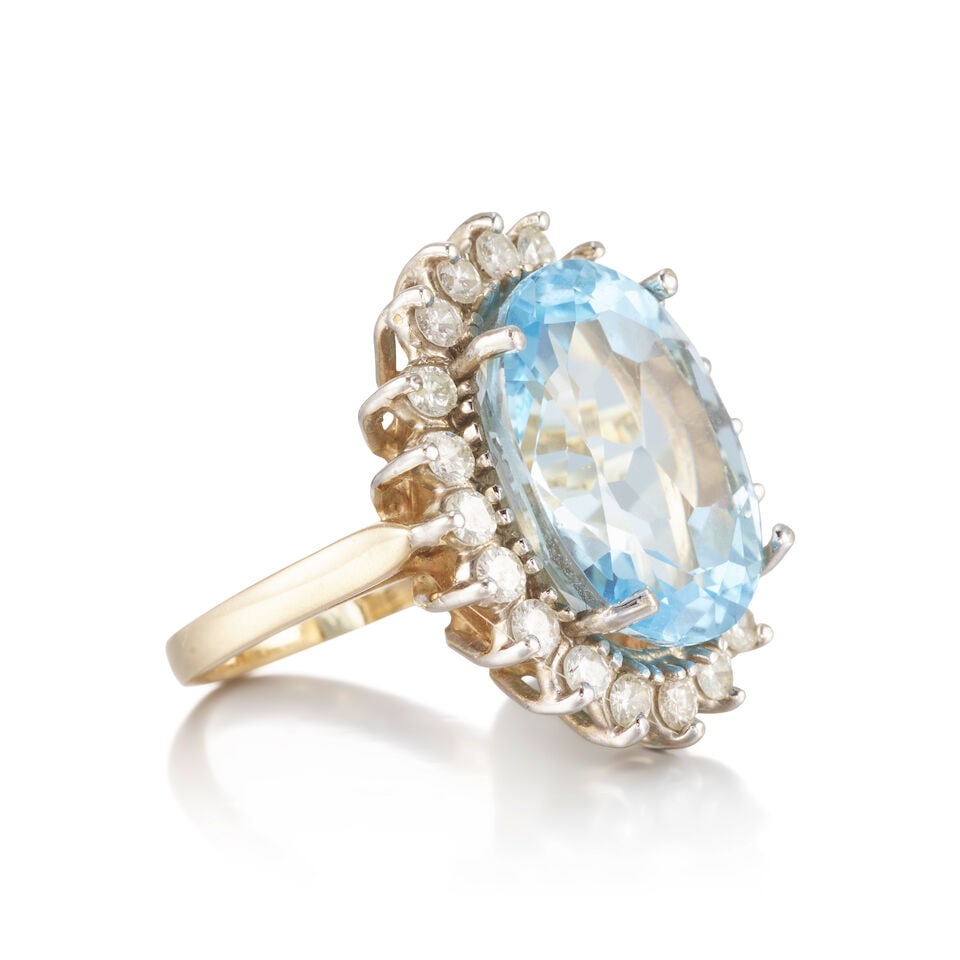 13K YELLOW GOLD, TOPAZ, AND DIAMOND RING - 2