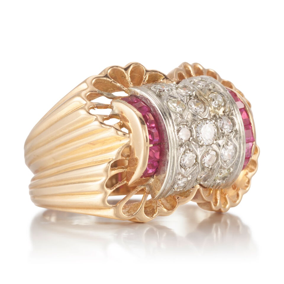 BICOLORED GOLD, SYNTHETIC RUBY, AND DIAMOND RING - 2