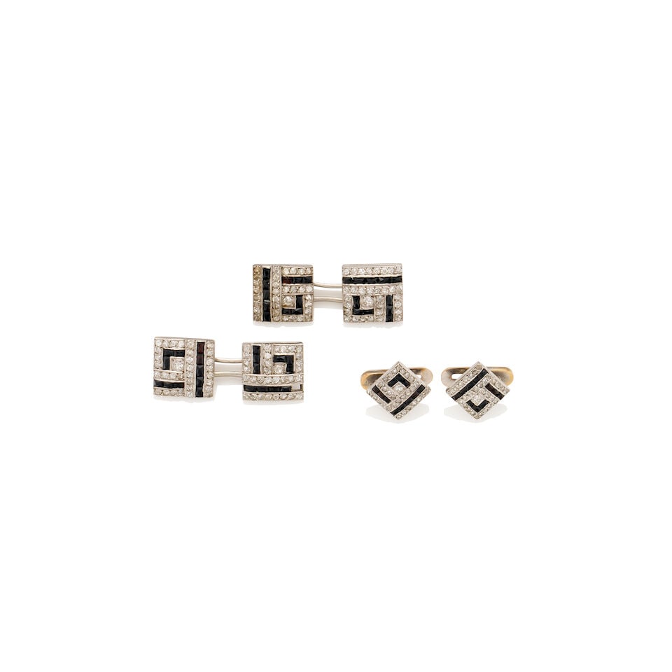 A PAIR OF DIAMOND AND ONYX CUFFLINKS AND BUTTONS (1 of 1)