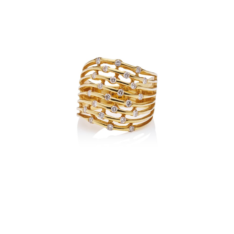 YELLOW GOLD DIAMOND RING: YELLOW GOLD DIAMOND RING - Wide cage design - Diamonds weighing approximately 0.35ct - Stamped 750, 18k - Estimated gross weight approximately: 7.2gm - Size M Footnotes: Overall condition, good Metal