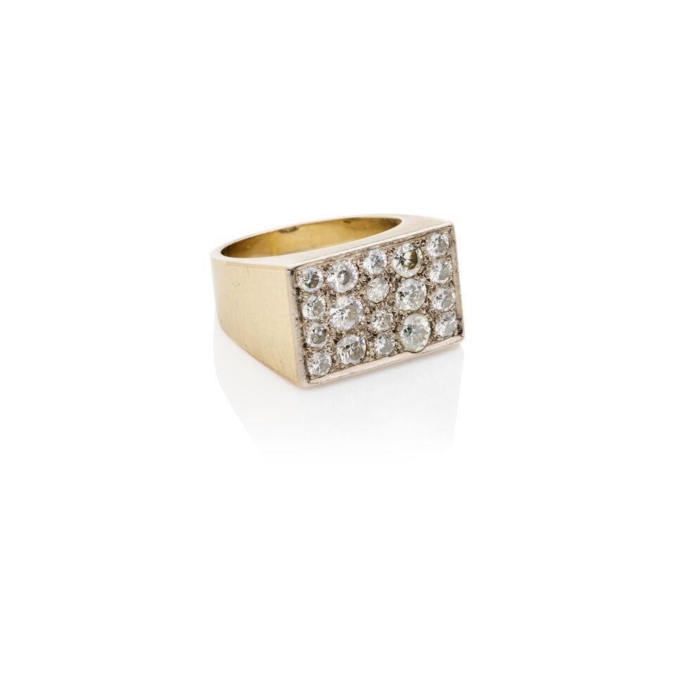 WHITE GOLD AND DIAMOND RING (1 of 1)