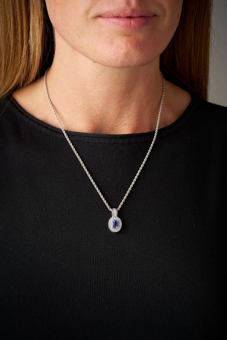 TANZANITE AND DIAMOND PENDANT NECKLACE - 2
