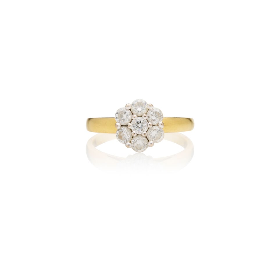 18K GOLD AND DIAMOND CLUSTER RING (1 of 1)
