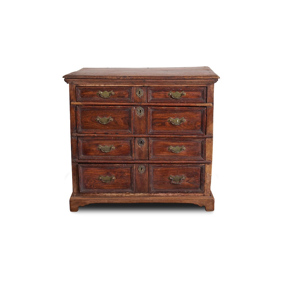 An English elm chest of drawers, late 17th/ early 18th century, - 2