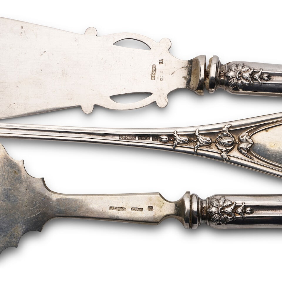 An extensive German 800 standard silver twenty-four place flatware service Marks of Lazarus Pose... - 4
