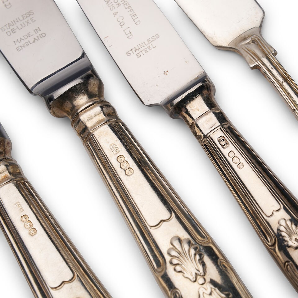 An extensive Viner's Sheffield King's pattern silver flatware service Marks of Viner's Ltd, (Emi... - 4