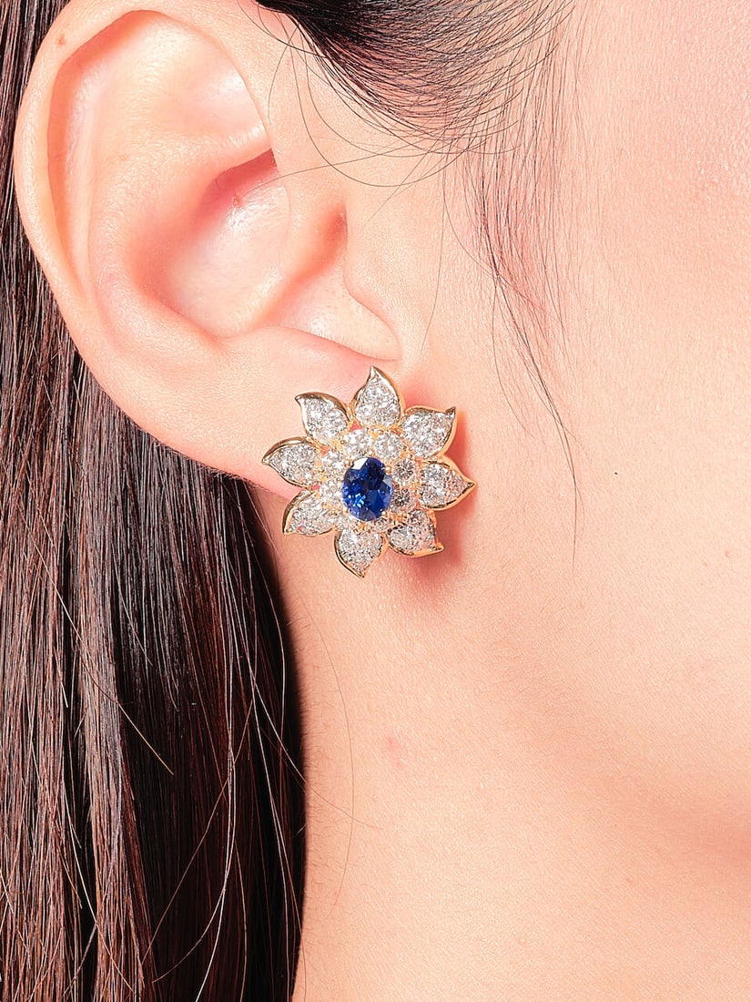 PAIR OF SAPPHIRE AND DIAMOND EARRINGS - 2