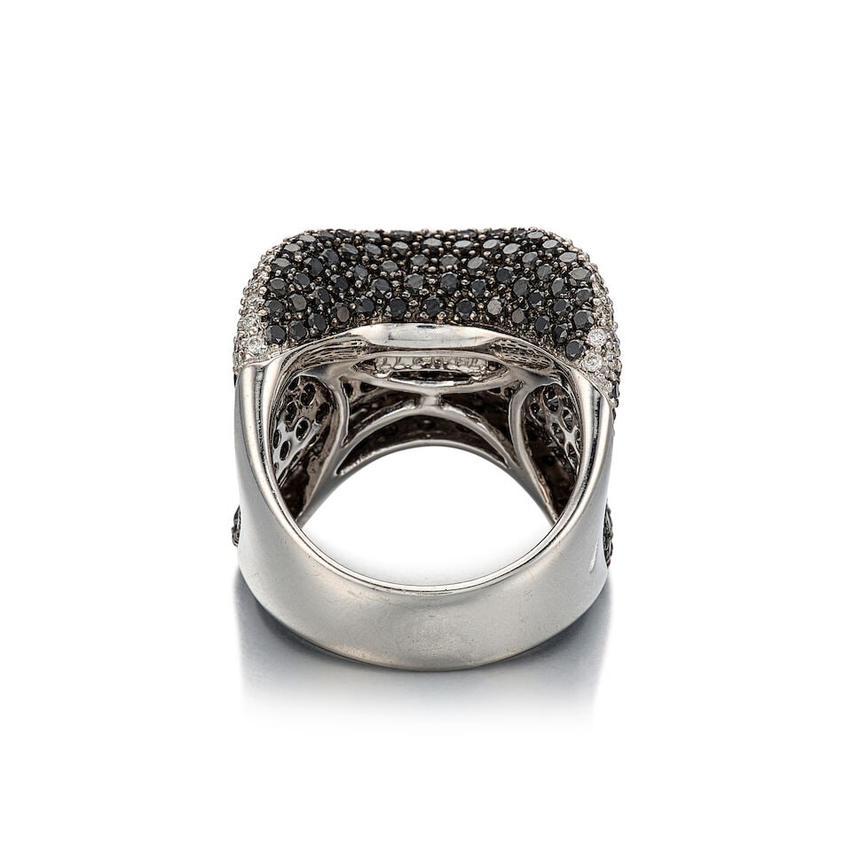 EMERALD, BLACK DIAMOND AND DIAMOND RING - 3