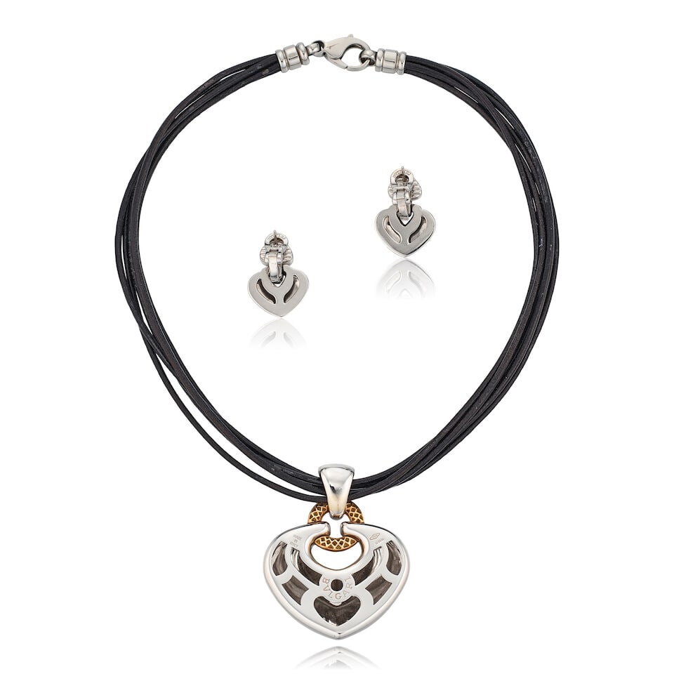 BULGARI: DIAMOND 'DOPPIO CUORE' PENDANT NECKLACE AND EARRING SET (2) - 3