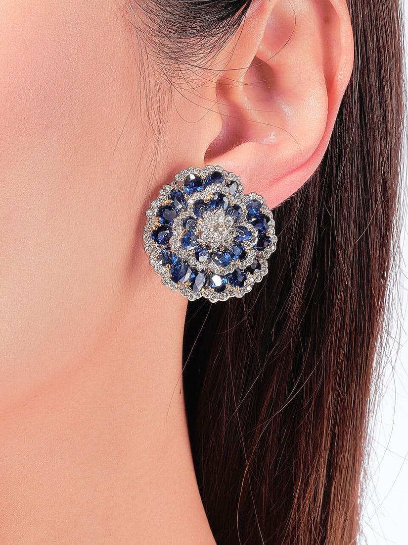 PAIR OF SAPPHIRE AND DIAMOND 'FLOWER' EARCLIPS - 2