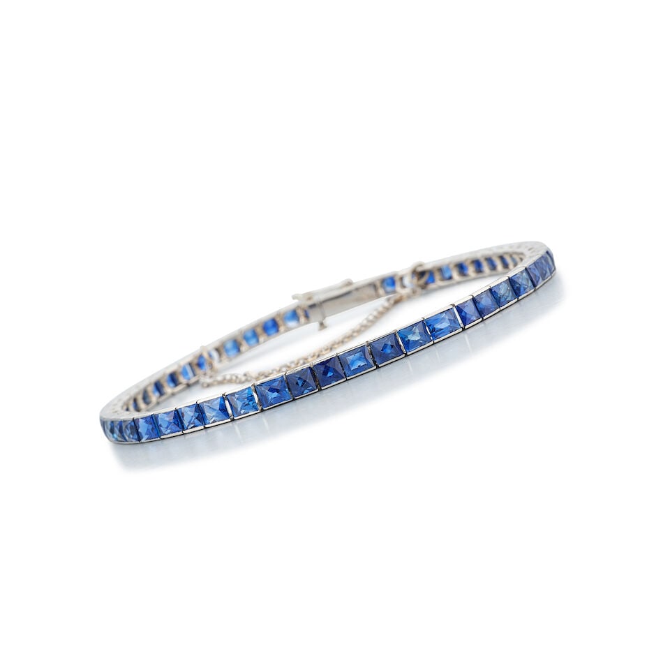 SAPPHIRE BRACELET: SAPPHIRE BRACELET 藍寶石手鍊 Sapphires: 53pcs, approx. 16.00cts Metal: platinum and 18 karat white gold Length: 17.0cm Gross weight: 16.4g Footnotes: CONDITION REPORT In